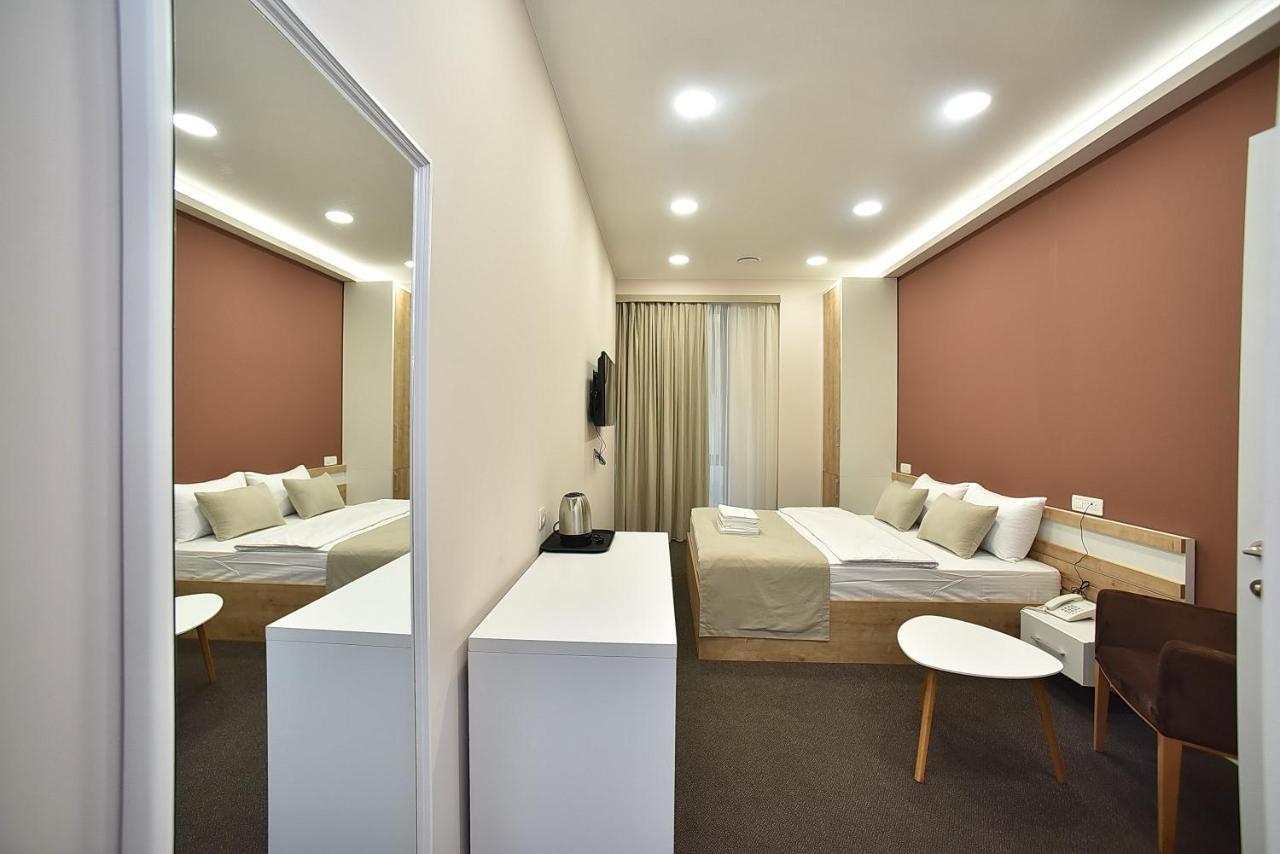 Bonjour Boutique Hotel Erévan Extérieur photo
